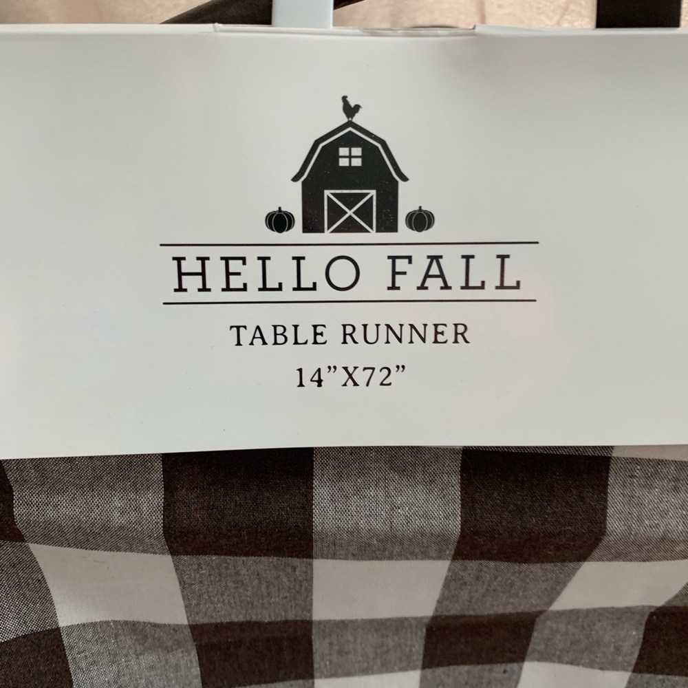 Fall table runner - Picture 3 of 3